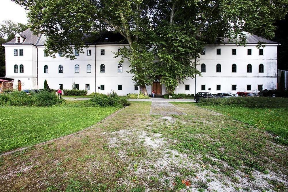 Historicky Putnicky Dom Hotel Marianka Bagian luar foto