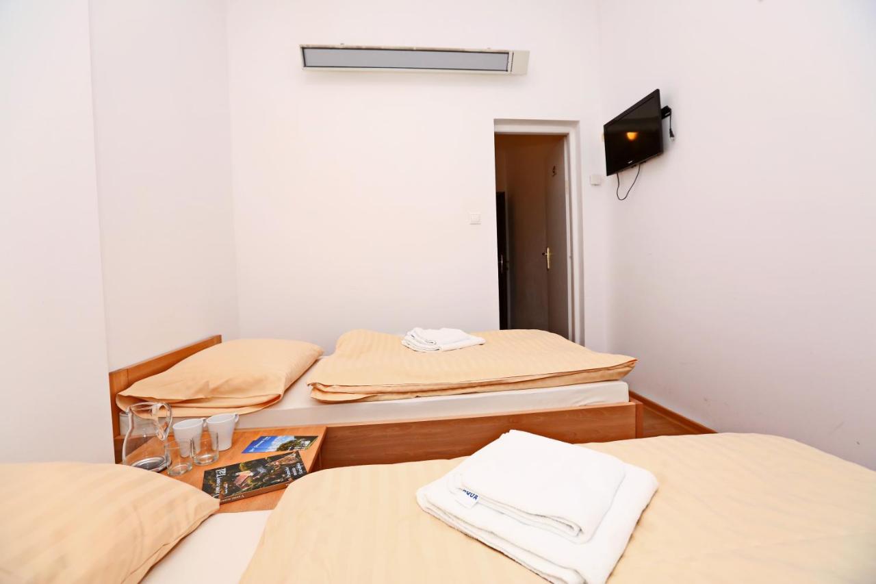 Historicky Putnicky Dom Hotel Marianka Bagian luar foto