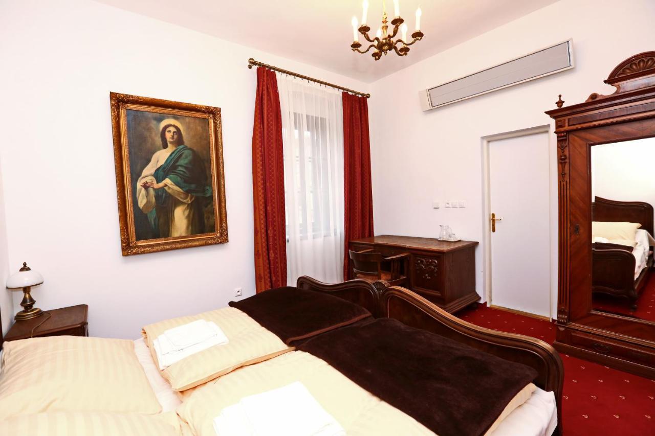 Historicky Putnicky Dom Hotel Marianka Bagian luar foto